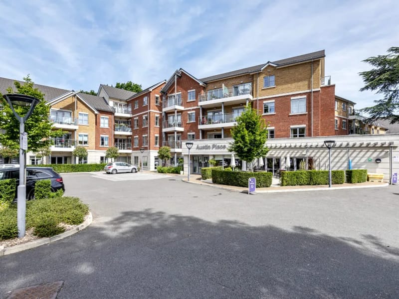 Austin Place - Assisted Living in Weybridge, England photo 2