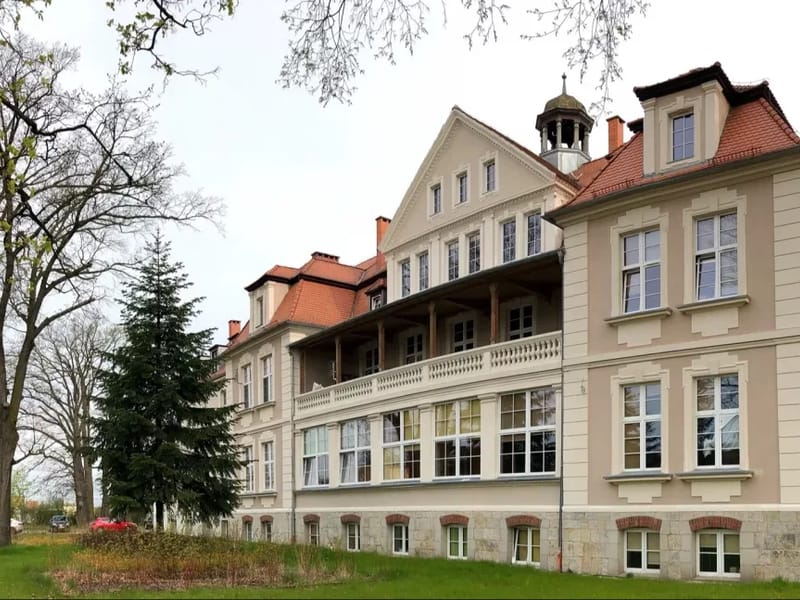 Urolog dr n. med. Patrik Forszt - Pielęgniarstwo domowe in Wołów, Wołów photo 1