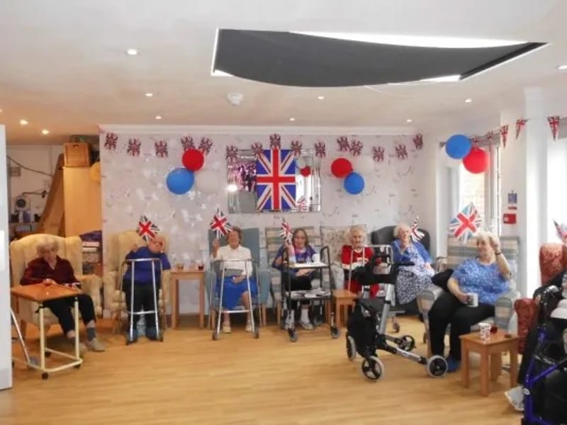 The Pantiles Care Home Limited - Nursing Home in Ashtead, England photo 3