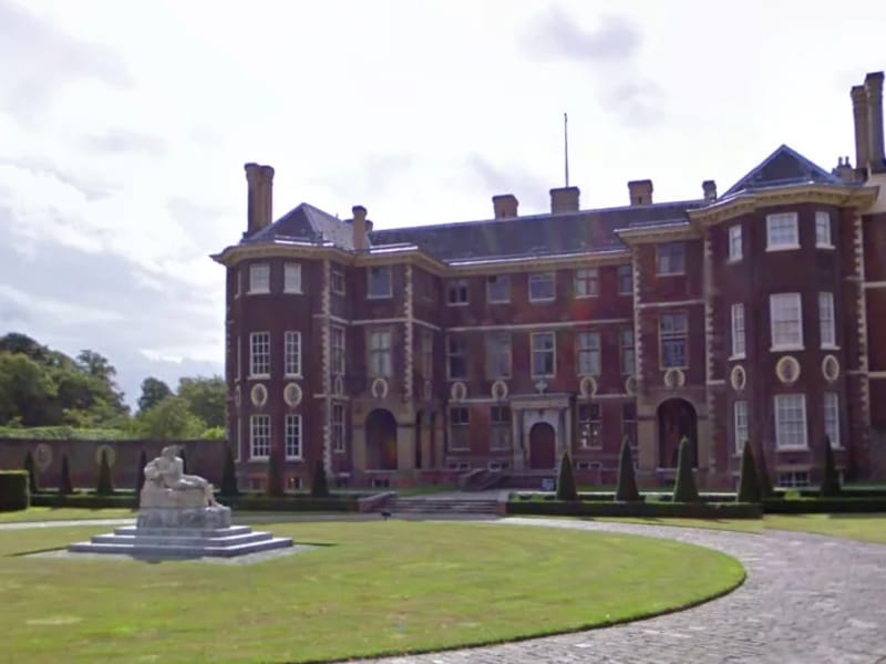 Hailsham House - Nursing Home in Hailsham, England photo 1