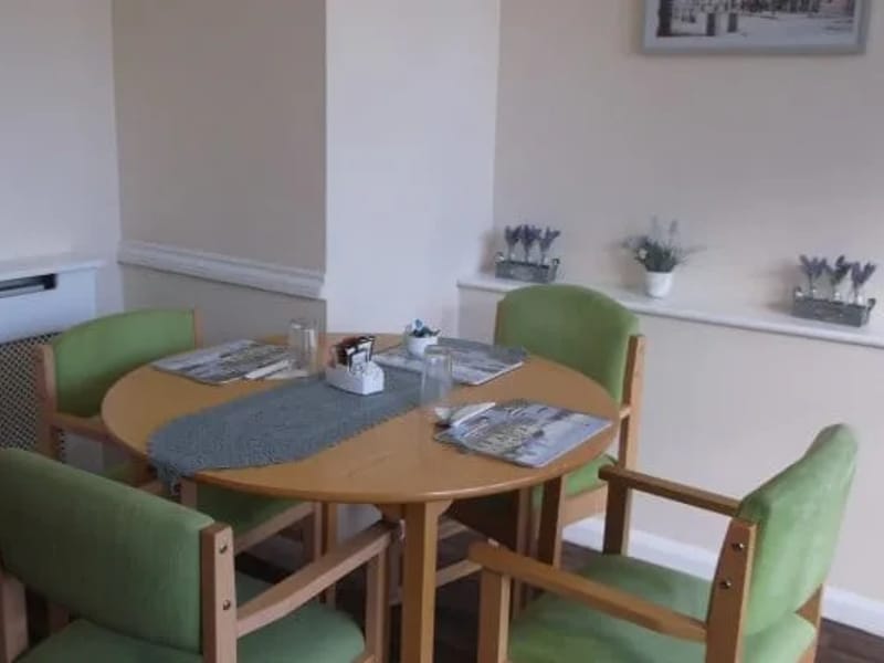 Alexandra Nursing & Residential Home - Nursing Home in Rotherham, England photo 3