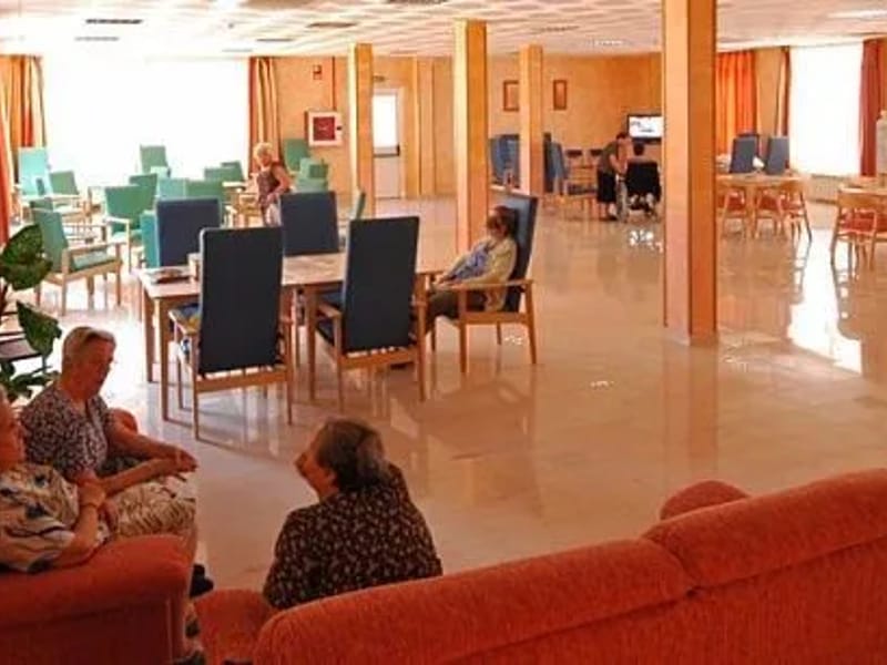 Residencia De Personas Mayores Santiago Y San Marcos - Hogar de Ancianos in Alba De Tormes, Castilla y León photo 1