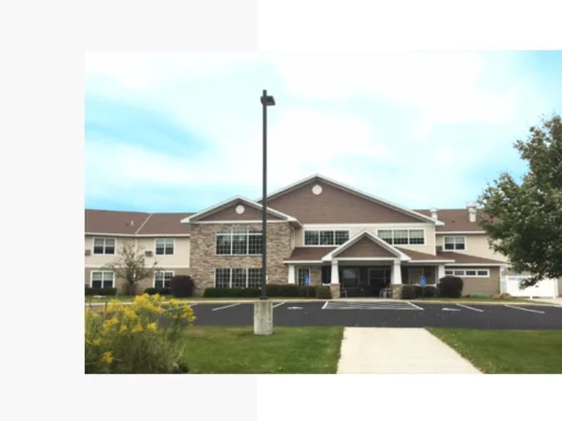 Cedar Crest Of Silver Lake - Assisted Living in Silver Lake, MN photo 2