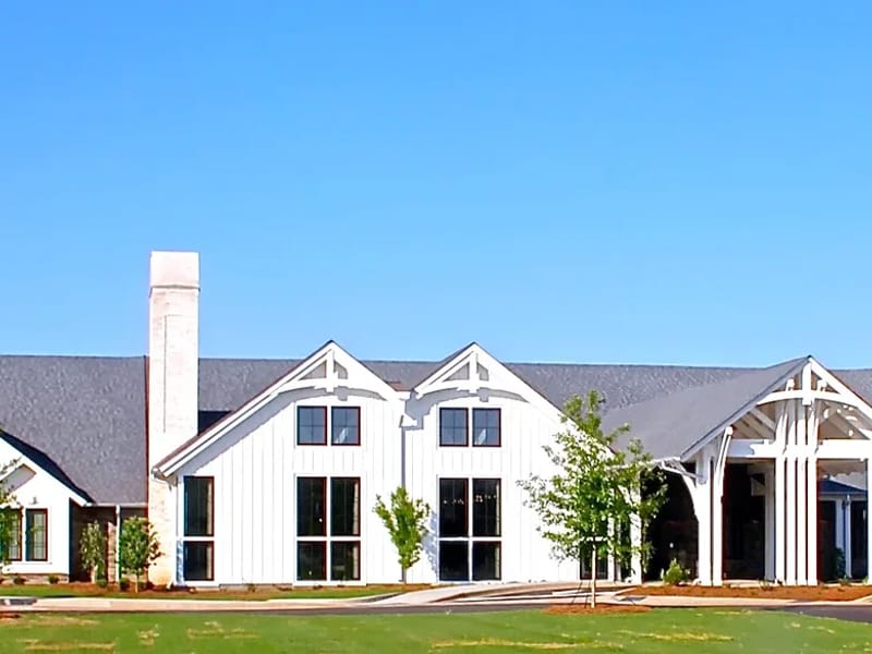 White Oak Manor - Spartanburg - Nursing Home in Spartanburg, SC photo 3