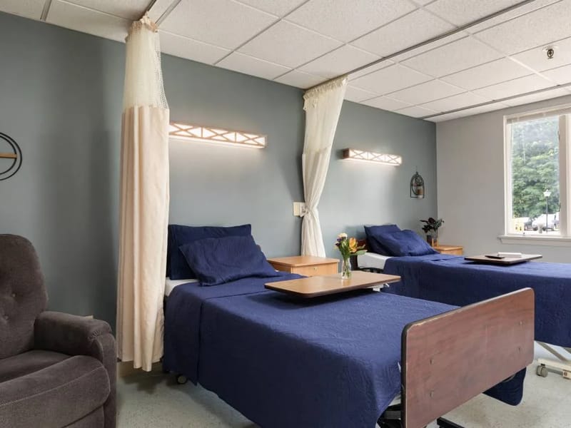 Complete Care at Kimberly Hall North - Assisted Living in Windsor, CT photo 2