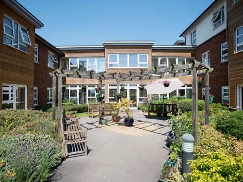 Housing 21 - Bluebell Gardens in Bristol, England photo 2