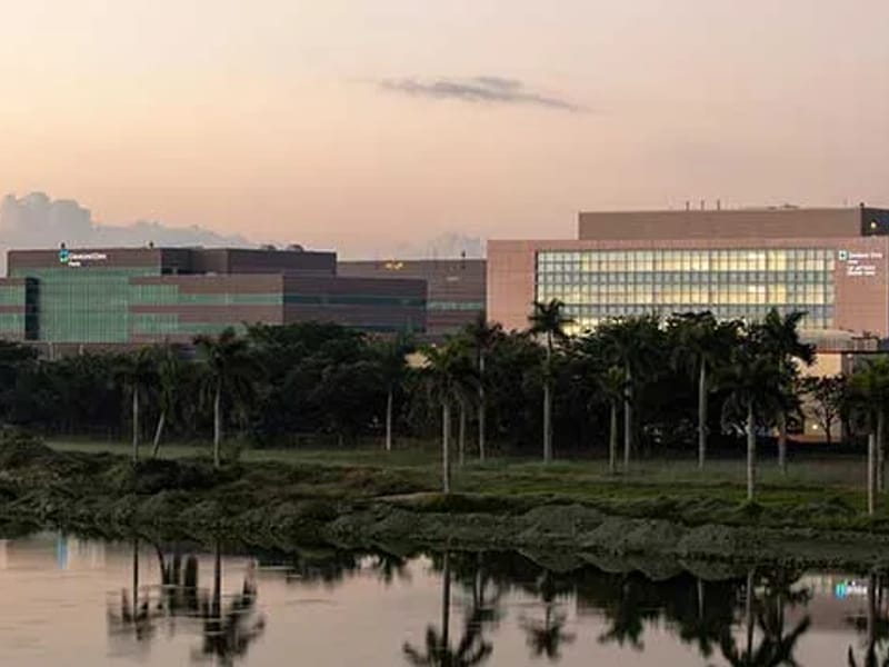 Cleveland Clinic Indian River Hospital - Hospital in Vero Beach, FL photo 2