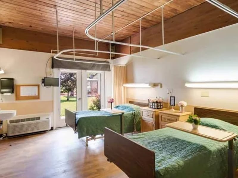 Riverside Valley of Journey - Nursing Home in Saint Albans, WV photo 2