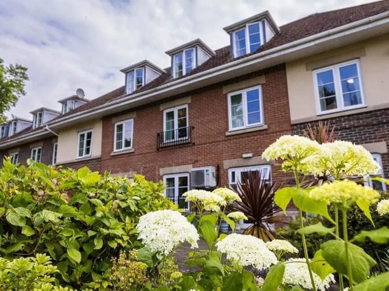 Hampton Care Home - Nursing Home in Hampton, England photo 2