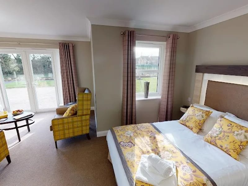 Crofton Springs - Nursing Home in Cheltenham, England photo 3