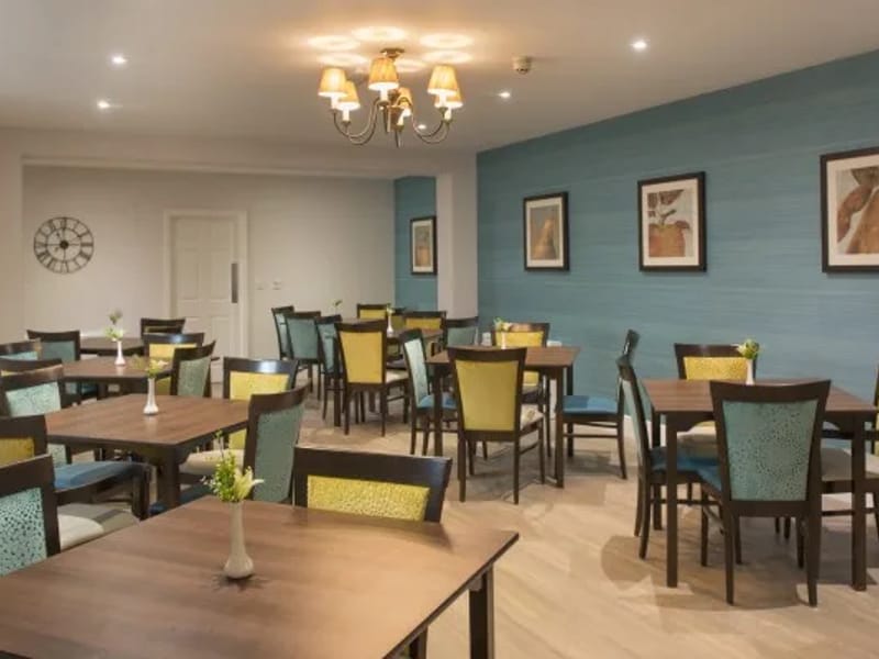 Prestwood Lodge - Assisted Living in Stourbridge, England photo 3
