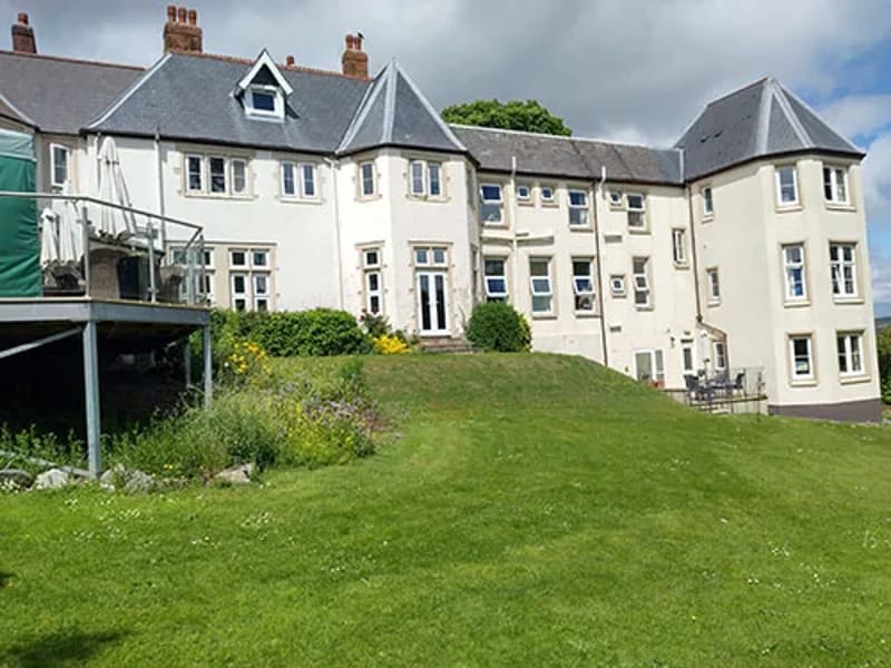 Southlands Residential Care Home - Nursing Home in Newton Abbot, England photo 2