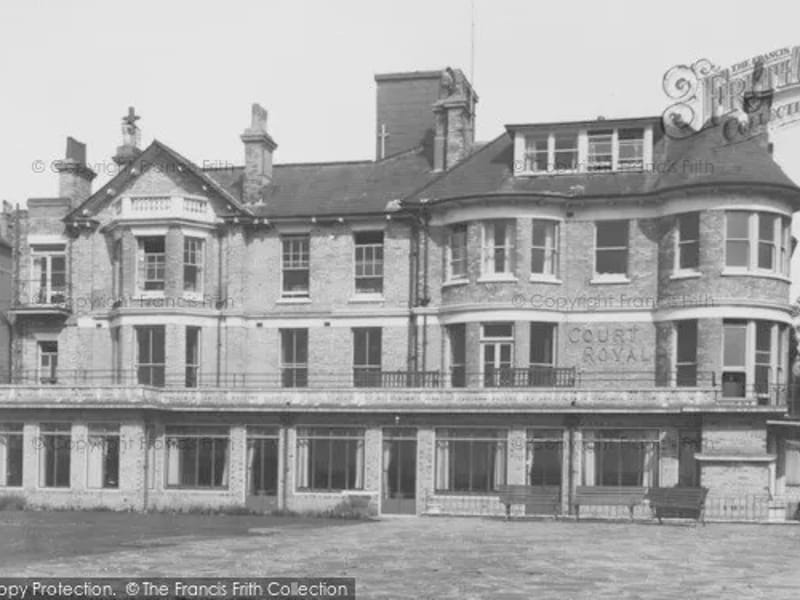 Richmondwood Rest Home - Nursing Home in Bournemouth, England photo 2