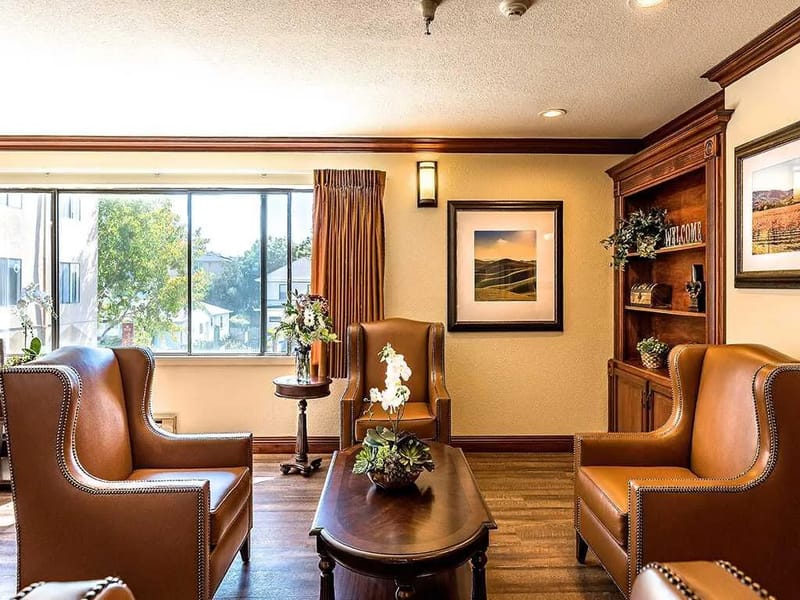 Acapulco Senior Care Home - Assisted Living in San Leandro, CA photo 1