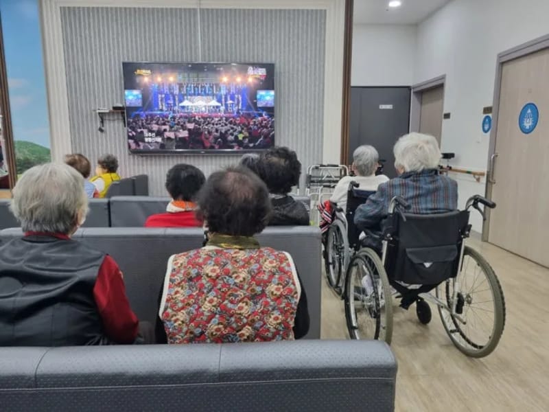 사랑으로주간보호센터 - 주간보호 in 하동군, 경상남도 photo 2