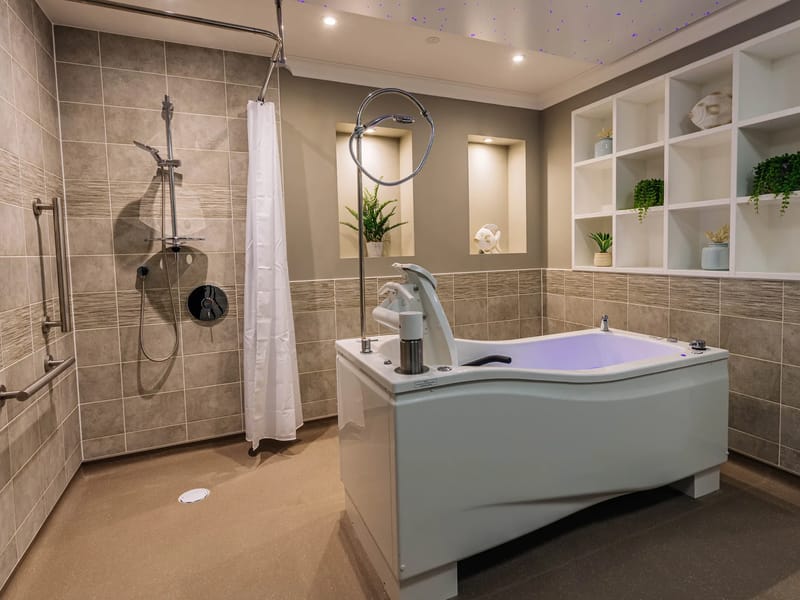 Shawford Springs Care Home - Nursing Home in Winchester, England photo 3