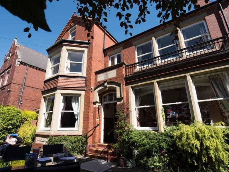 Harry Priestley House - Assisted Living in Doncaster, England photo 3