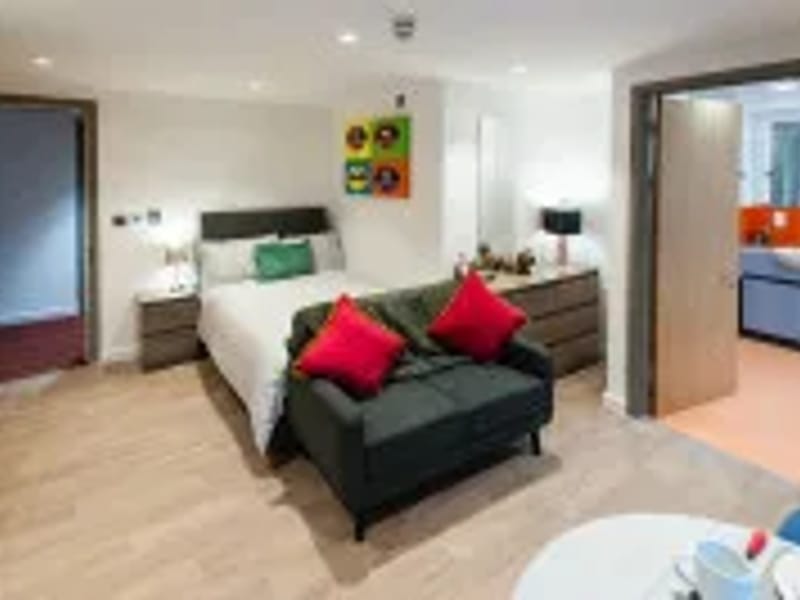 Trevone House in Gloucester, England photo 3
