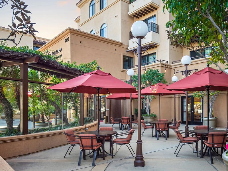 Atria Tarzana - Assisted Living in Tarzana, CA photo 2