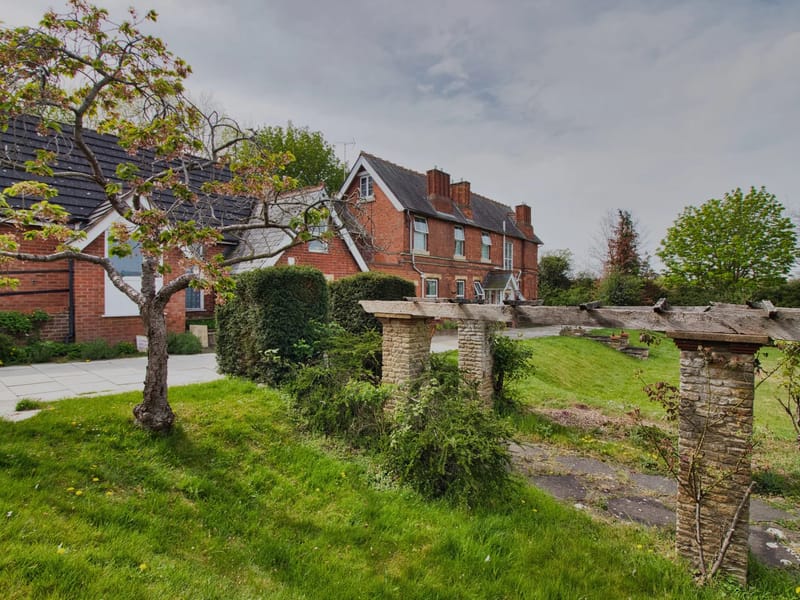 The Beeches Care Home - Assisted Living in Rushden, England photo 2