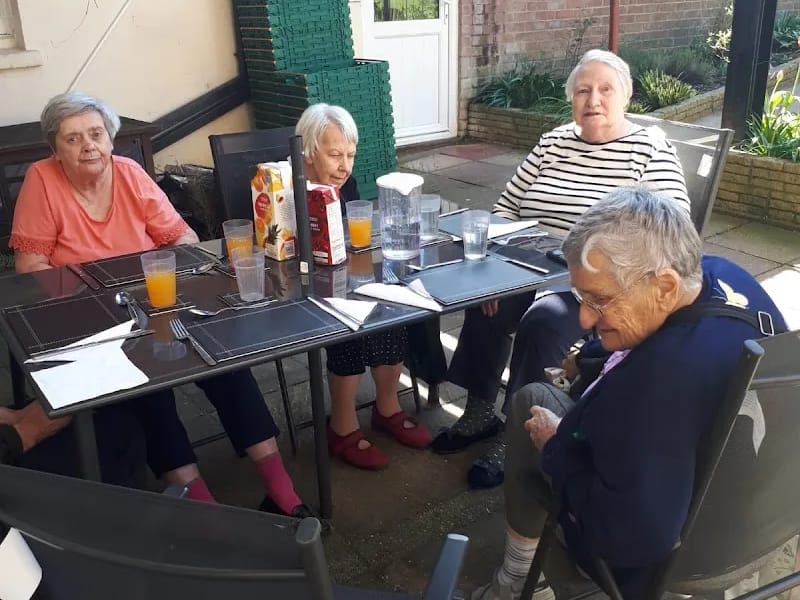The Chase Rest Home - Nursing Home in Eastbourne, England photo 6