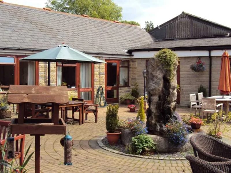 Ashfield Court - Harrogate - Assisted Living in Harrogate, England photo 3