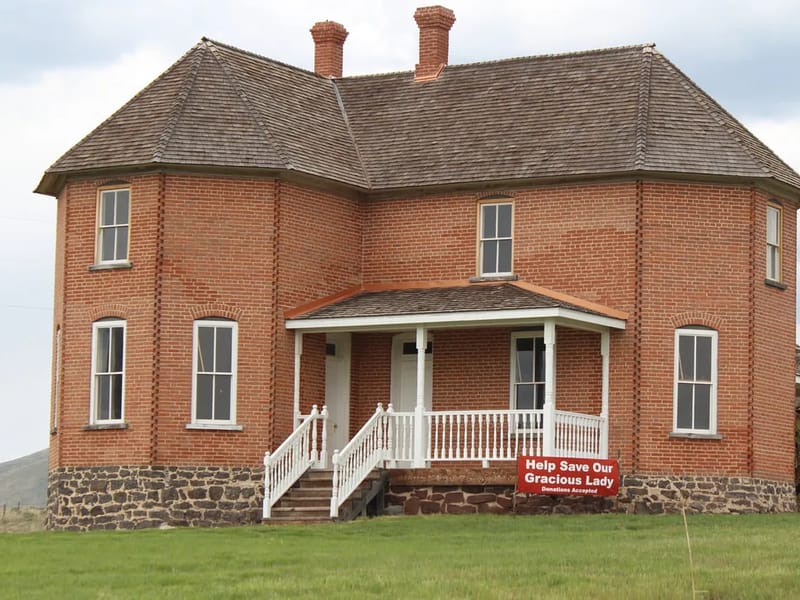 Laurieston House - Nursing Home in Chesterfield, England photo 2