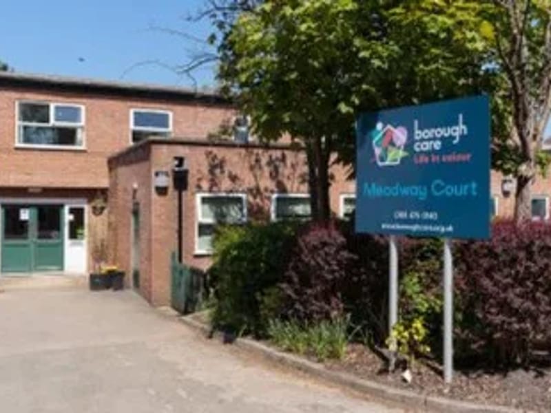 Medlock Court - Nursing Home in Oldham, England photo 2