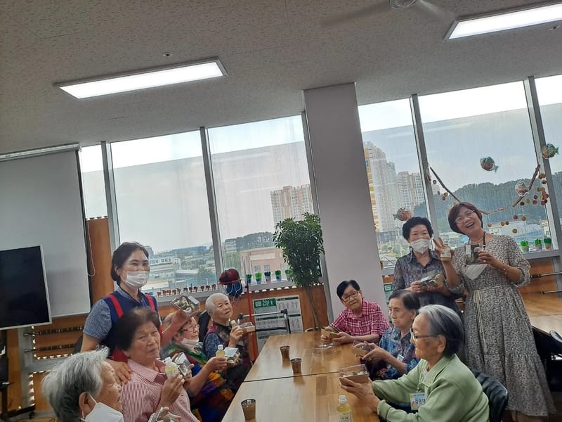 남악노인주간보호센터 - 주간보호 in 무안군, 전라남도 photo 2