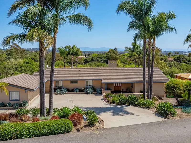 Casa Los Padres - Assisted Living in Santa Barbara, CA photo 3