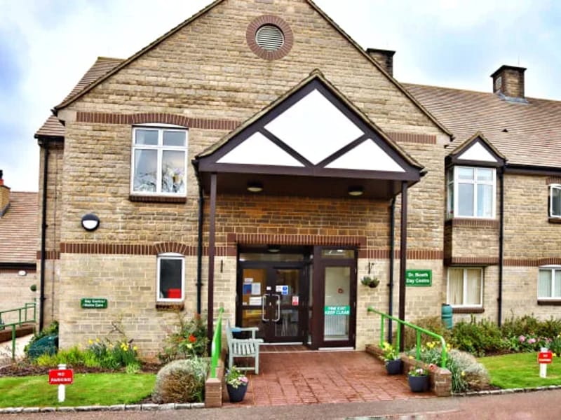 Minchinhampton Centre for the Elderly - Horsfall House - Assisted Living in Stroud, England photo 2