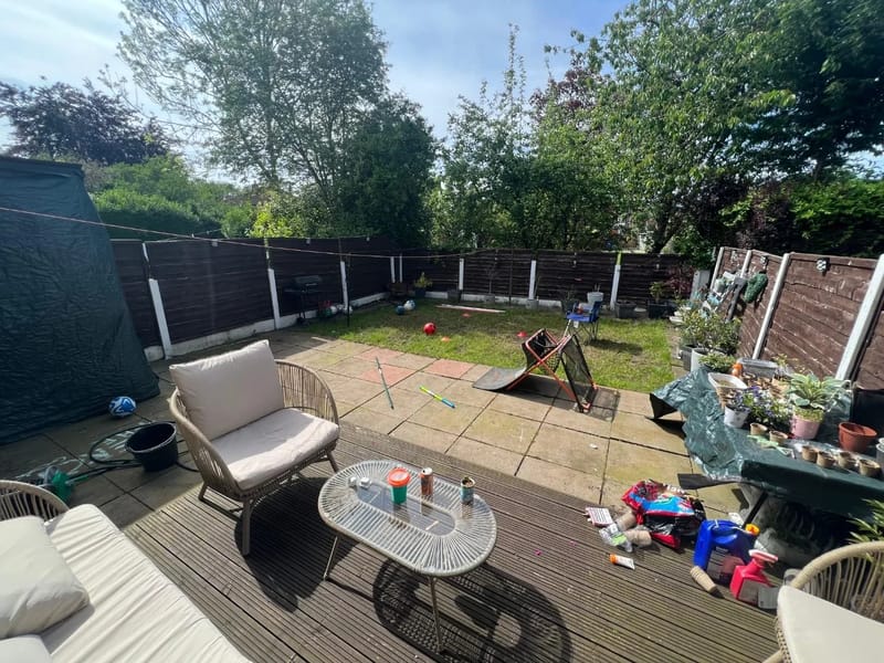 Cambeck Close in Manchester, England photo 3
