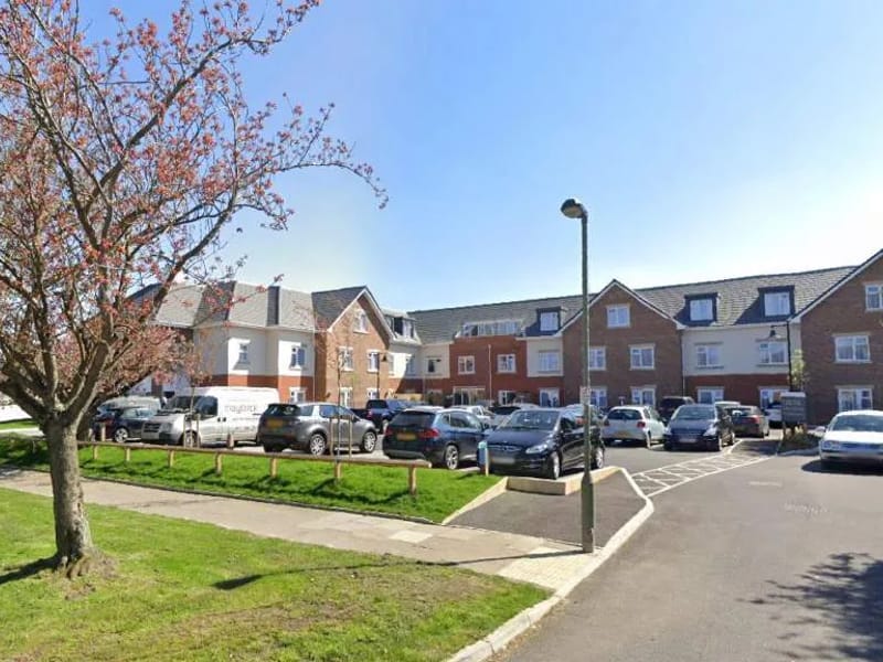 Pemberley Manor Care and Nursing Home - Nursing Home in Orpington, England photo 3