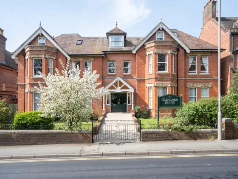 Glencairn Residential Home - Nursing Home in Dorchester, England photo 2