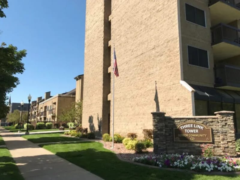 Three Links Apartments - Assisted Living in Northfield, MN photo 2