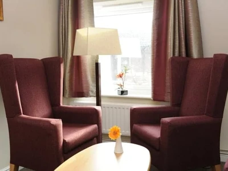 Admirals Reach Care Home - Assisted Living in Chelmsford, England photo 2