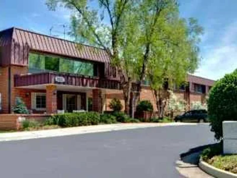 Mount Vernon Healthcare Center - Nursing Home in Alexandria, VA photo 2