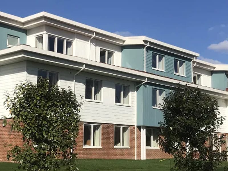 Queen Elizabeth Care Centre - Nursing Home in Egham, England photo 2