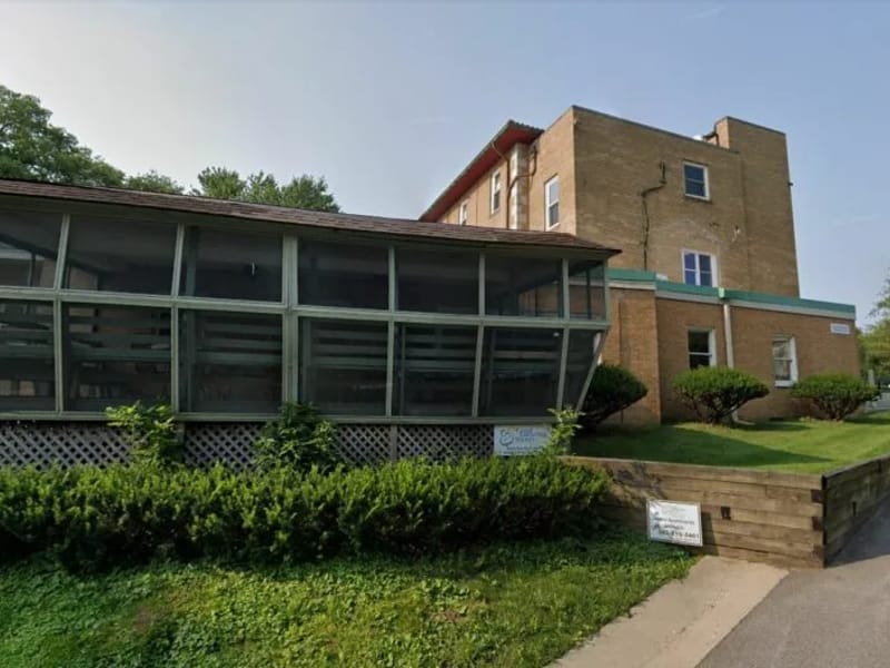 Ivy at Davenport - Nursing Home in Davenport, IA photo 2