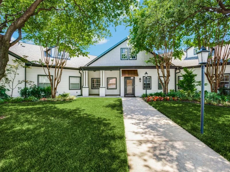 Iris Memory Care Of Turtle Creek - Assisted Living in Dallas, TX photo 1