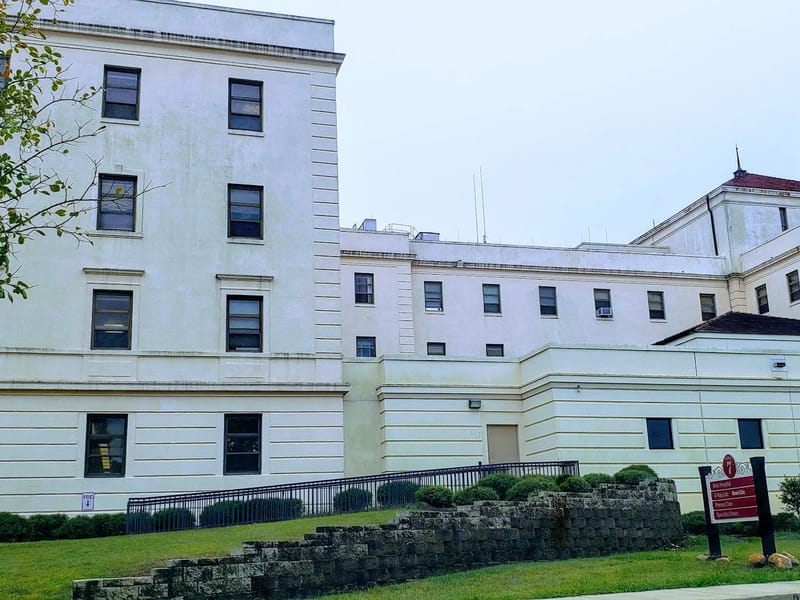 Alexandria VA Medical Center - Hospital in Pineville, LA photo 2