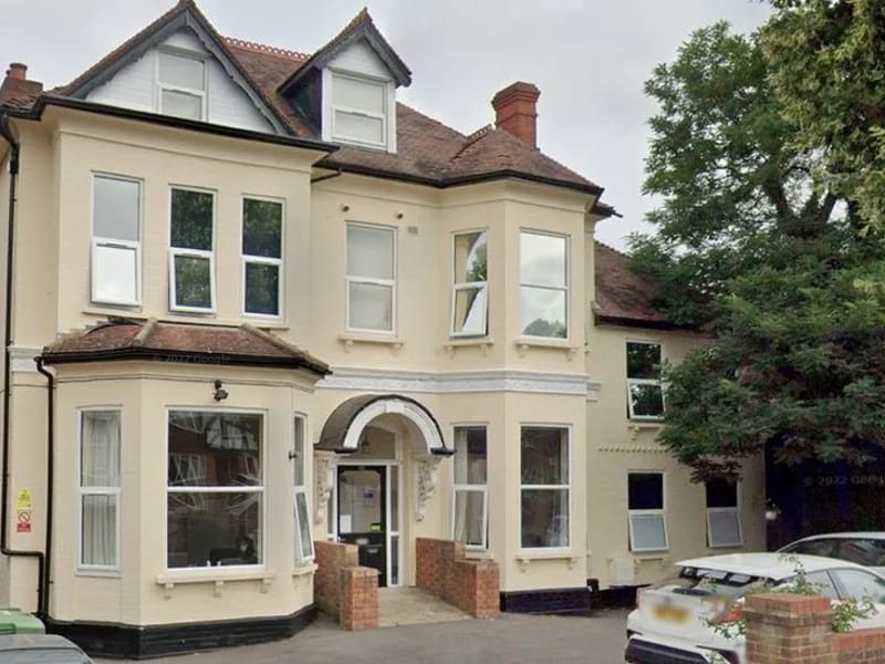 Grove House - Assisted Living in Sutton, England photo 1