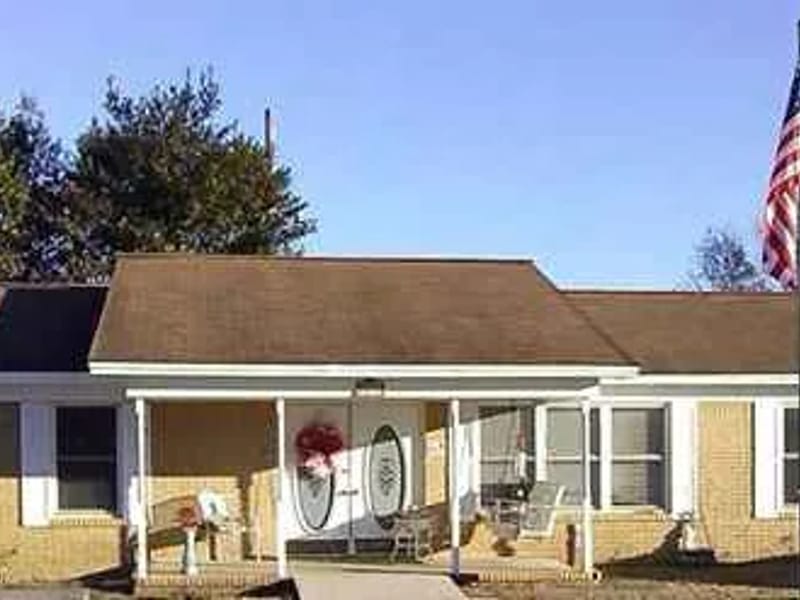 Carington Manor - Assisted Living in Crestview, FL photo 1