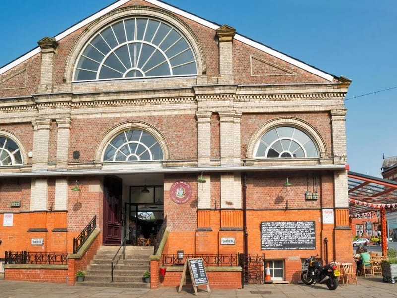 Cheshire & Manchester - Nursing Home in Altrincham, England photo 1