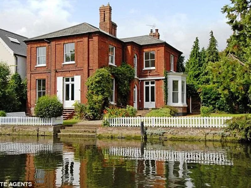Point House in Norwich, England photo 2