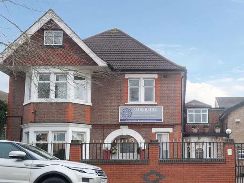 Amberside - Assisted Living in Watford, England photo 1