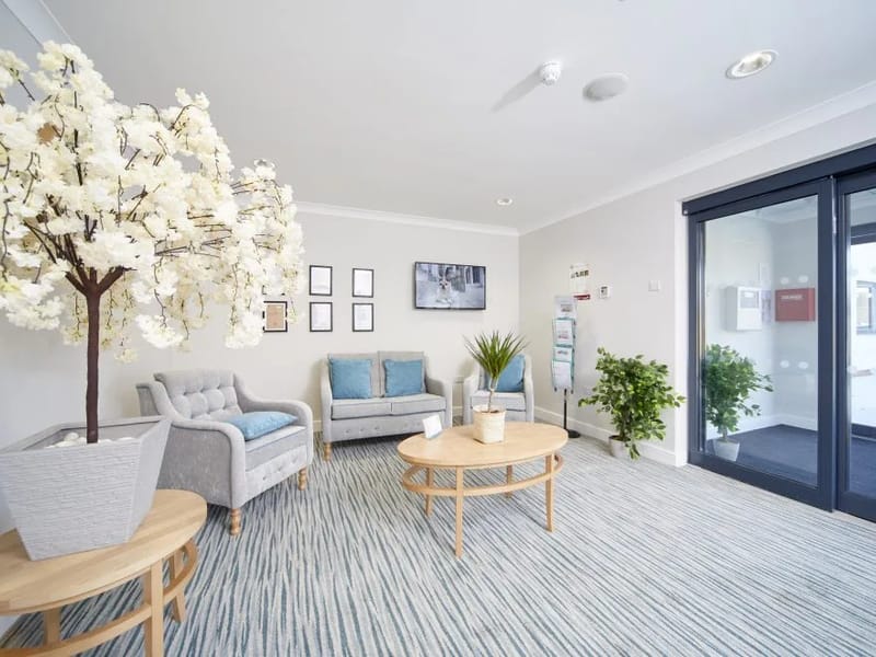 Shire Oaks Court - Nursing Home in Walsall, England photo 3