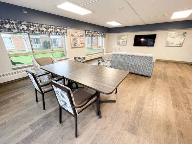 Senior Suites Of New Brighton - Assisted Living in New Brighton, MN photo 3