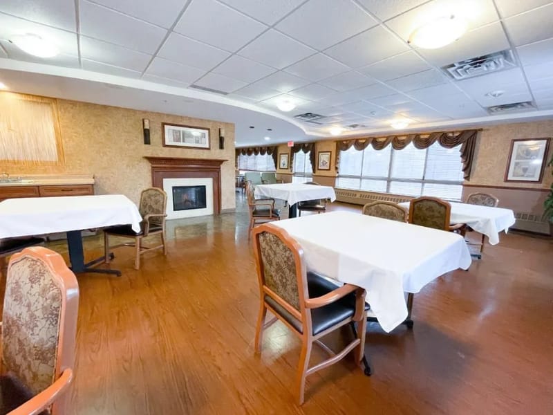 Senior Suites Of New Brighton - Assisted Living in New Brighton, MN photo 2