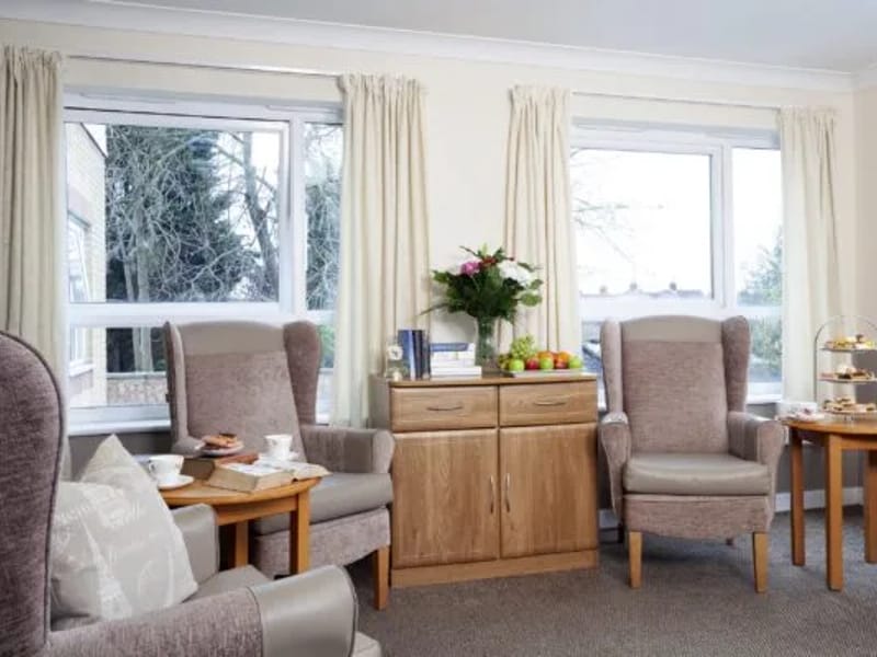 Abbey Care Home - Assisted Living in Romford, England photo 2